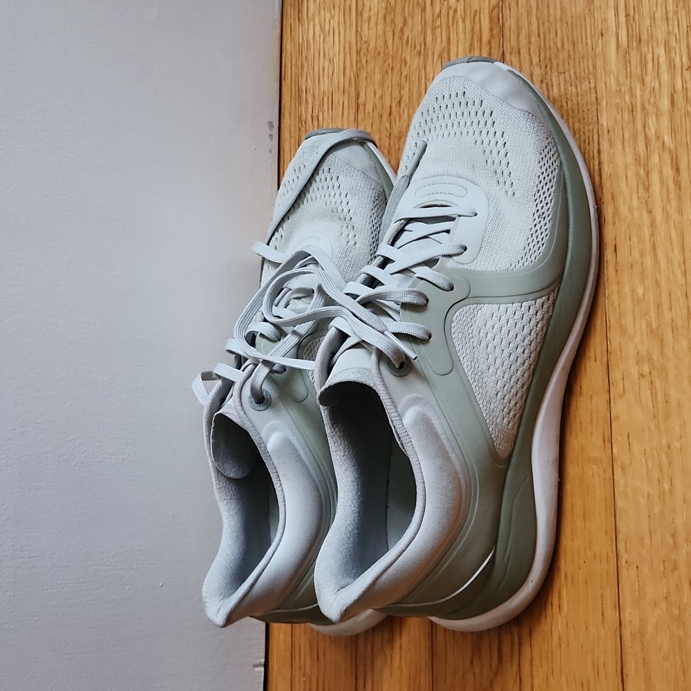 Chargefeel low workout shoe